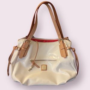 ⭐️ MOVING SALE⭐️Dooney & Burke Purse